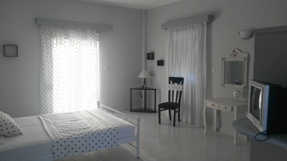 Xirokambos  Efstathia Hotel מראה חיצוני תמונה