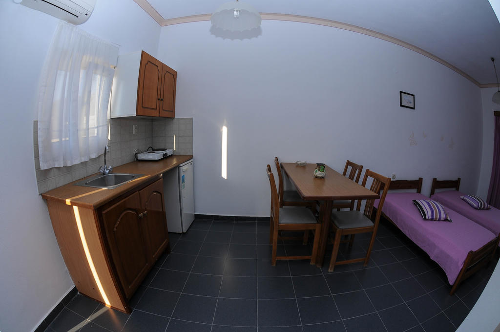 Xirokambos  Efstathia Hotel מראה חיצוני תמונה