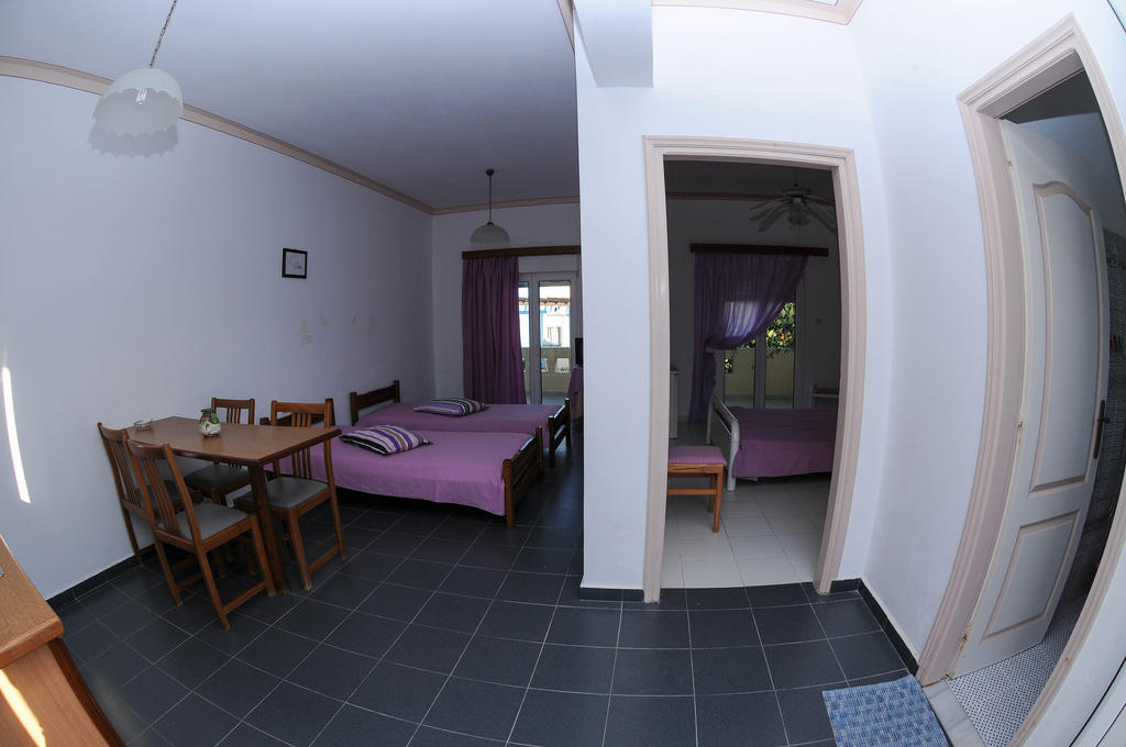 Xirokambos  Efstathia Hotel מראה חיצוני תמונה